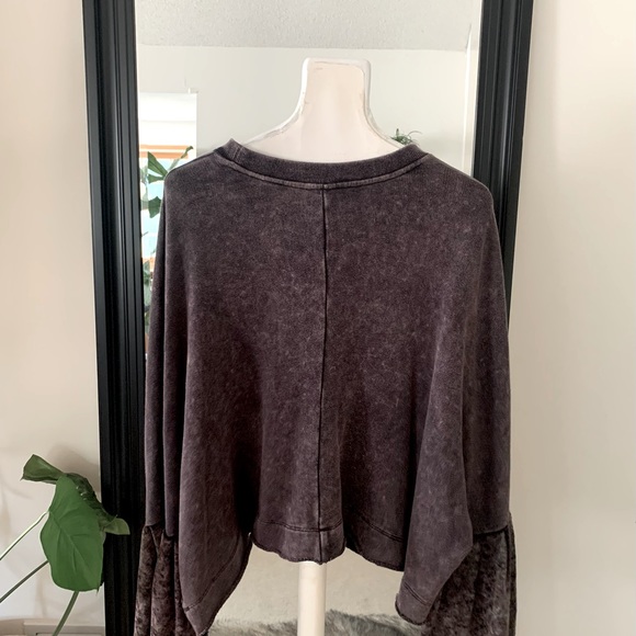 FREE PEOPLE Charcoal Gray Black Velvet Bell Sleeve Shirt - Picture 5 of 5